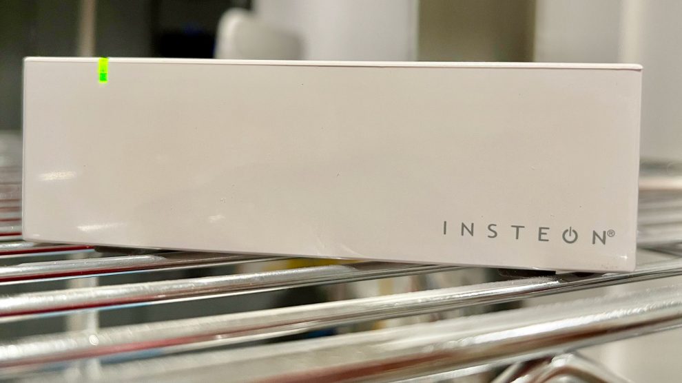 The Insteon Hub, after being dead for weeks, shows signs of life